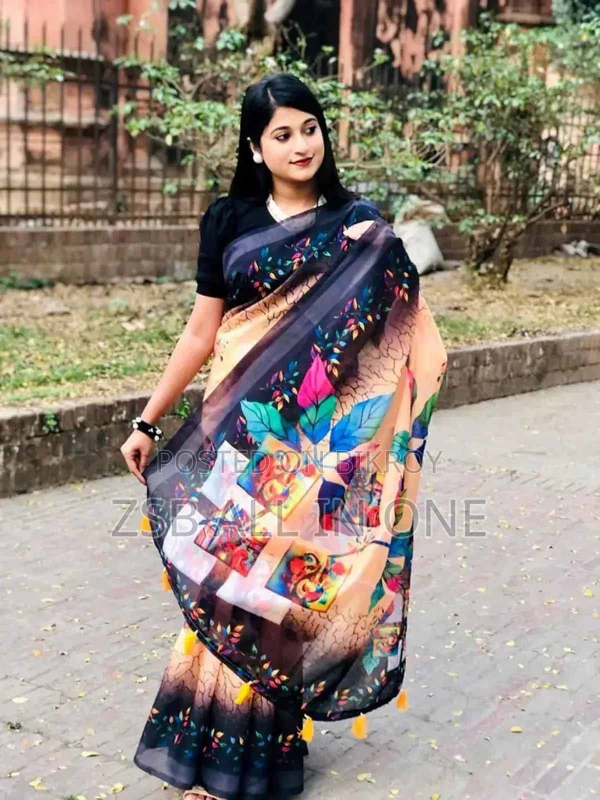 মেয়েদের জন্য চান্দেরি সিল্ক শাড়ি