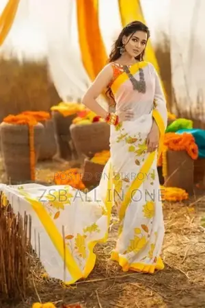 উচ্চ মানের হাফ সিল্ক শাড়ি সাথে ব্লাউজ পিস