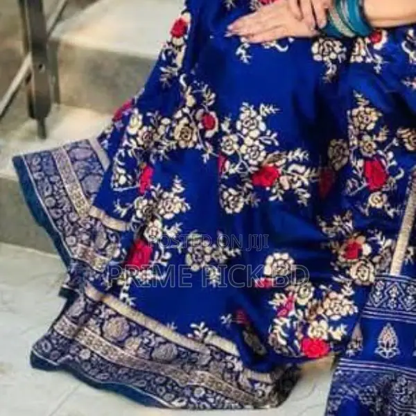 Premium Dhupian Silk Sharee With Blouse Piece