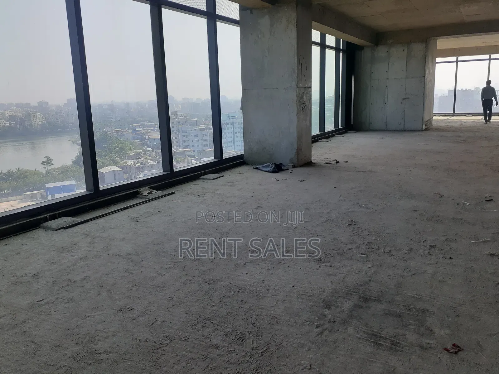 100% Commercial 8000 SQFT for Rent in Gulshan-2 Circle