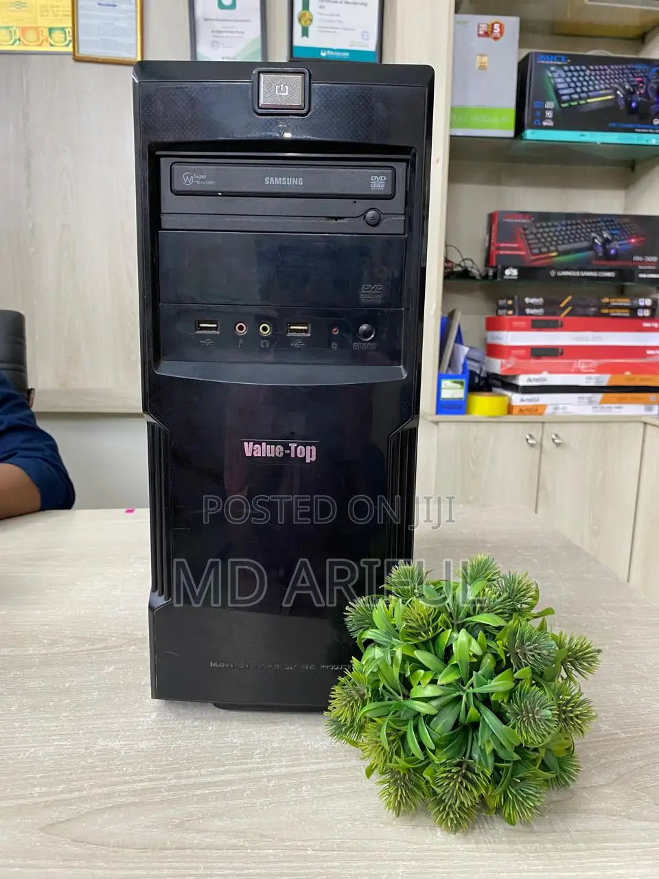 Pc/8gb Ram/500gb HDD 2gb Graphic/Intel Core I3 3rd Gen