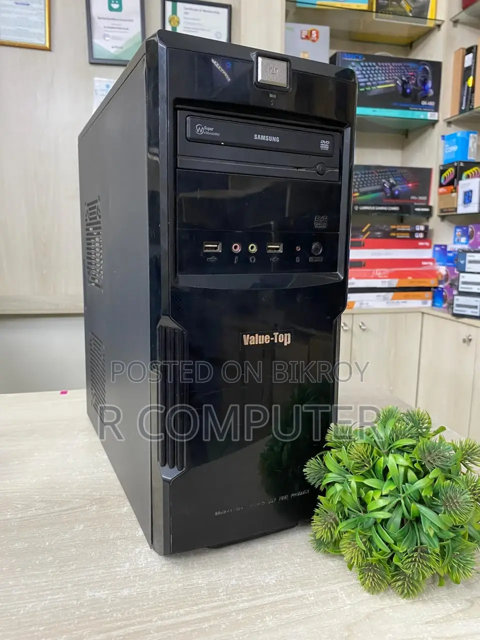 PC/8GB RAM/500GB HDD 2GB Graphic/Intel Core i3 3rd Gen