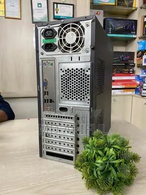 Pc/8gb Ram/500gb HDD 2gb Graphic/Intel Core I3 3rd Gen