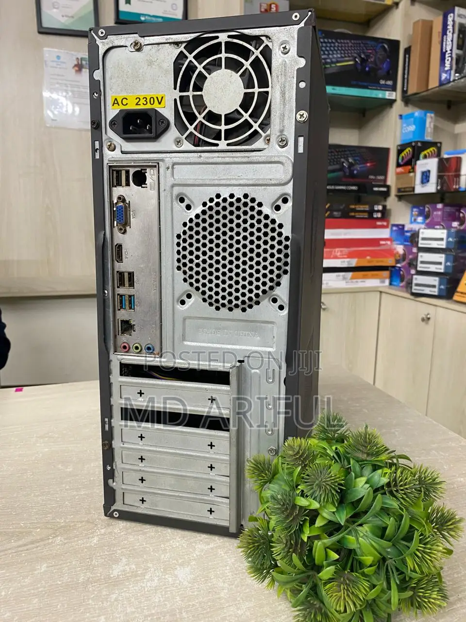 Intel Core I3 (2nd Gen_ram 4gb DDR-3_500gb Hdd_graphic 2g