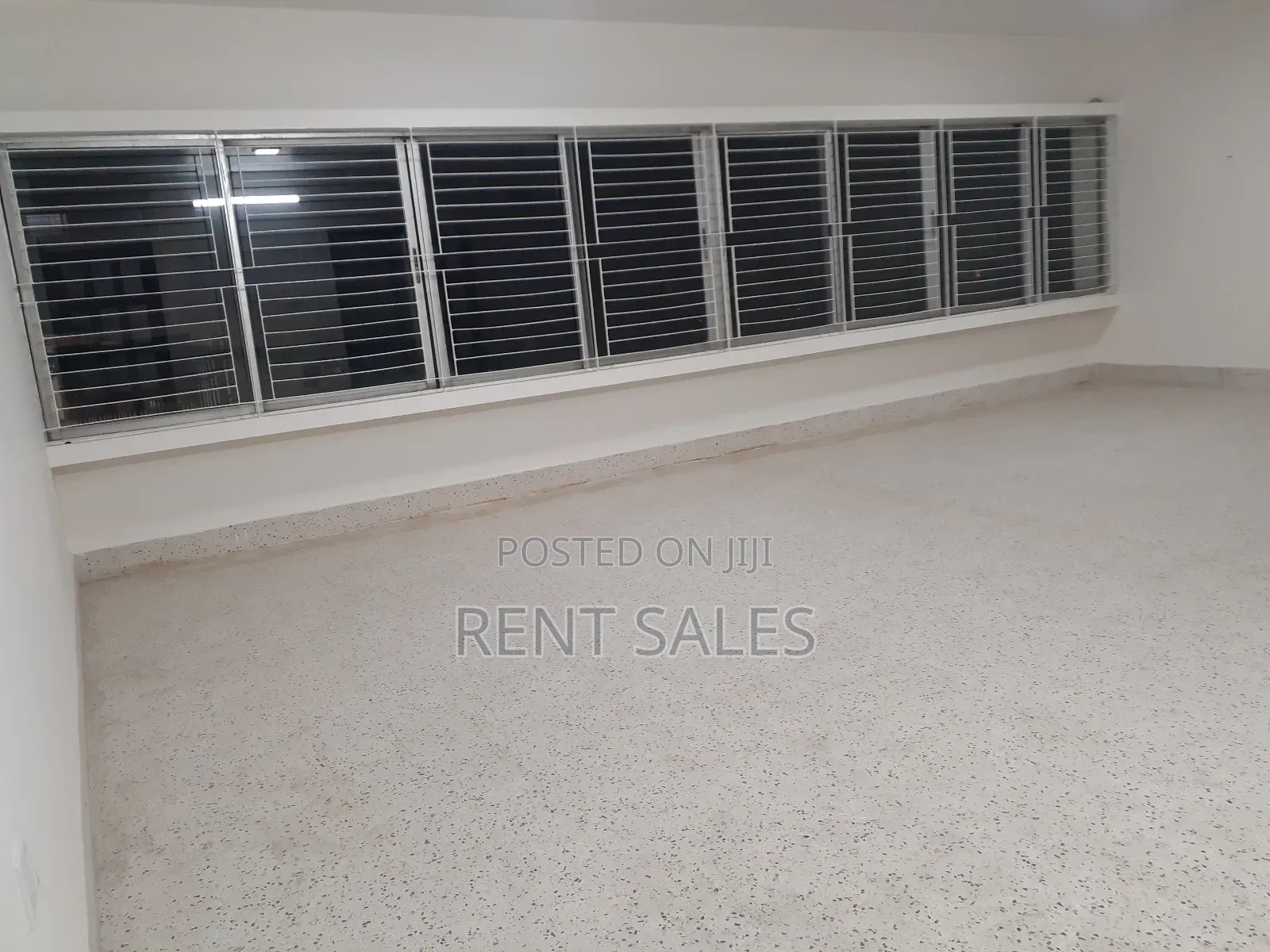 8bdrm House in Gulshan for rent
