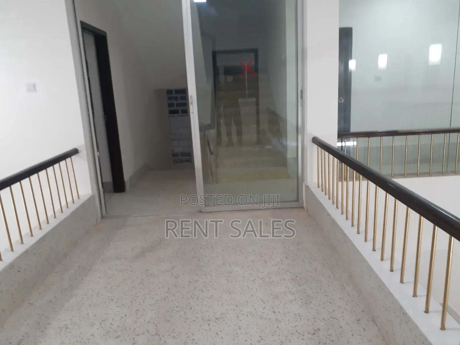 8bdrm House in Gulshan for rent
