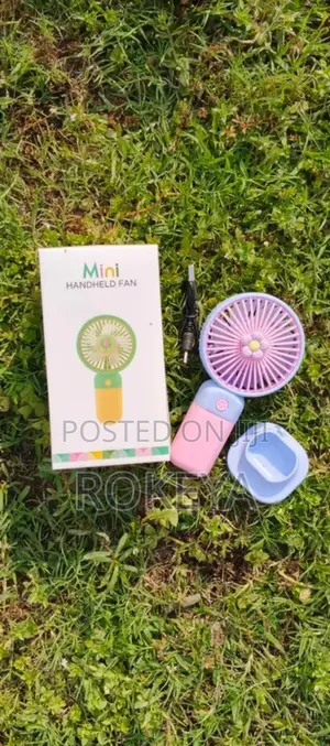 Photo - Mini Rechargeable Fan