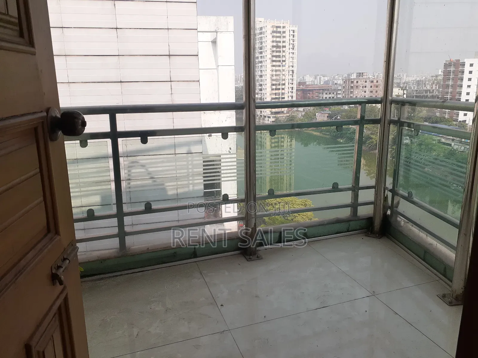20bdrm House in Gulshan for rent