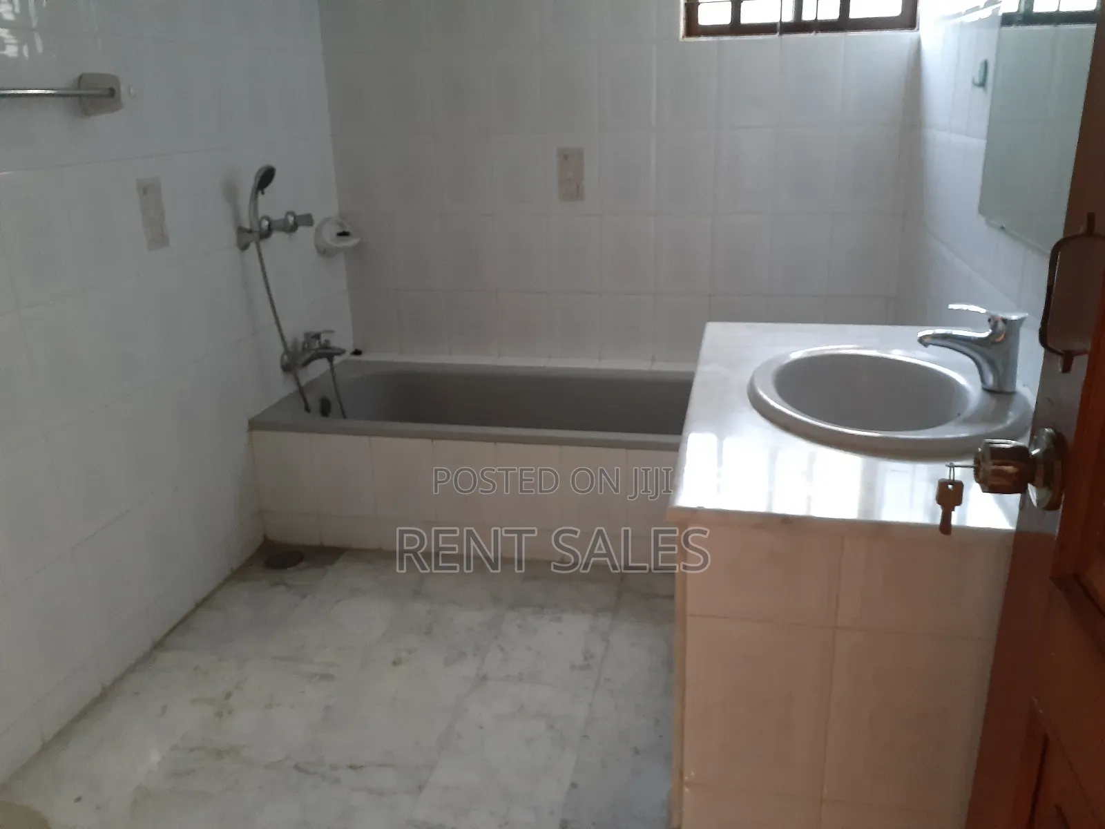3bdrm Apartment in Gulshan for rent