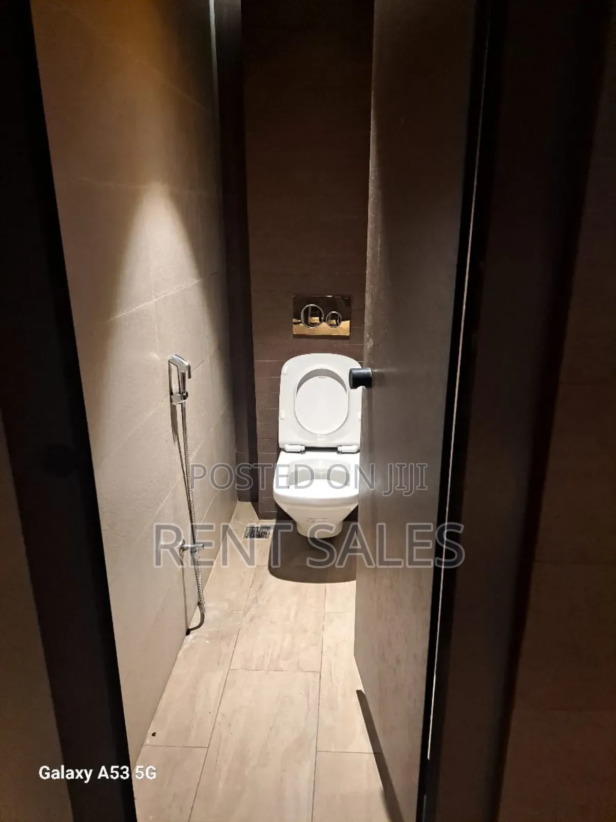 Commercial 3800 SQFT Office Space Rent in Gulshan Avenue