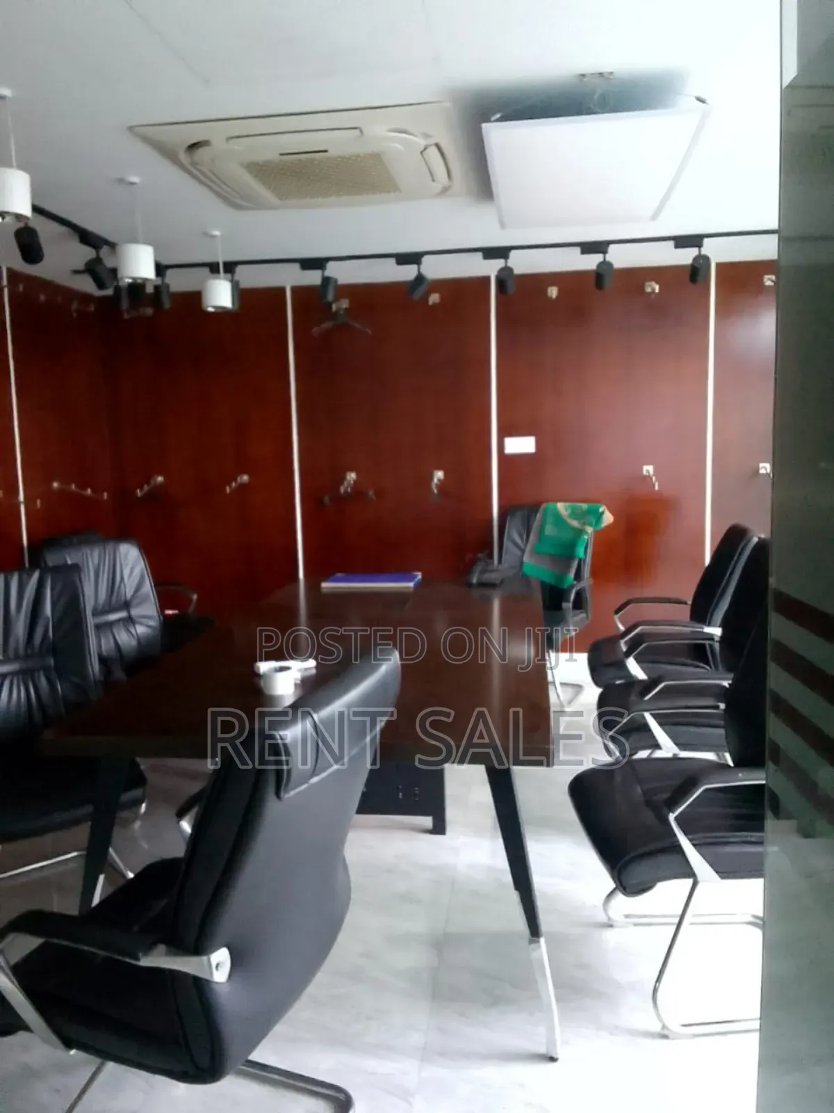 Furnished Office 6000 SQFT for in Banani Road 11