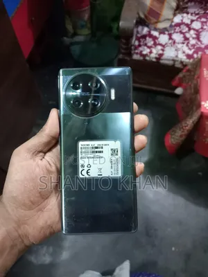 Photo - New Tecno Spark 20 Pro Plus 256 GB Black