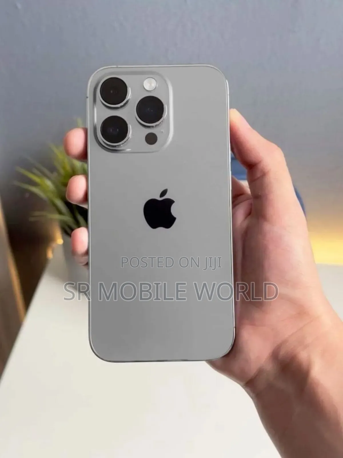 New Apple iPhone 16 Pro Max 256 GB Silver