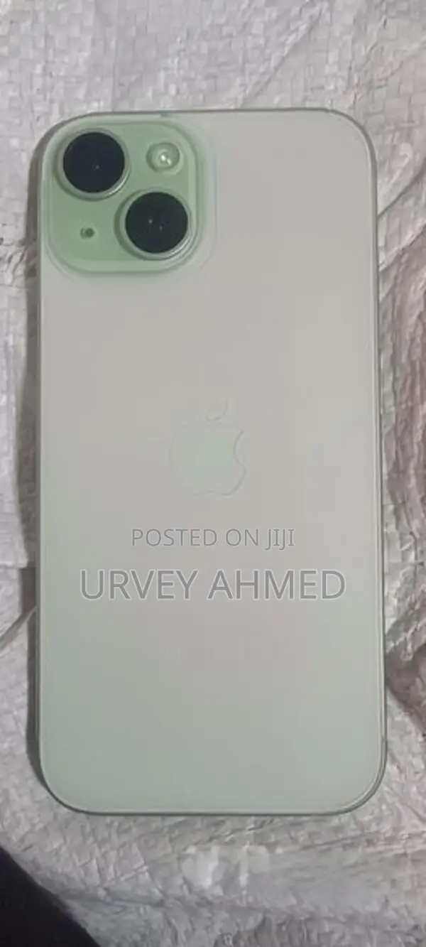 Apple iPhone 15 128 GB Green