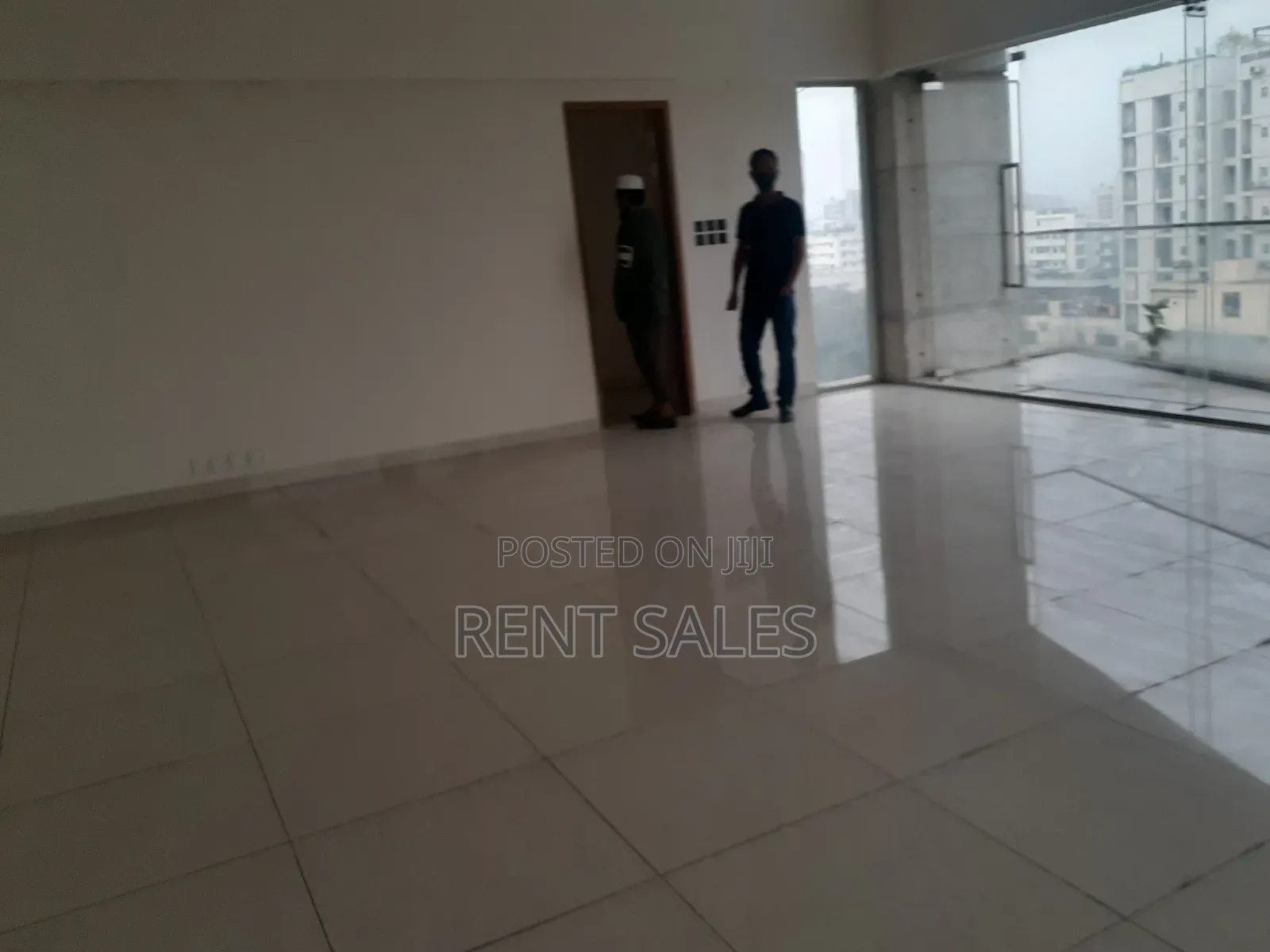 Commercial 4000 SQFT Office Space Rent in Gulshan-2