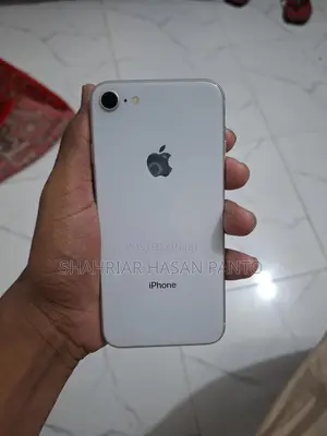 Photo - Apple iPhone 8 64 GB White