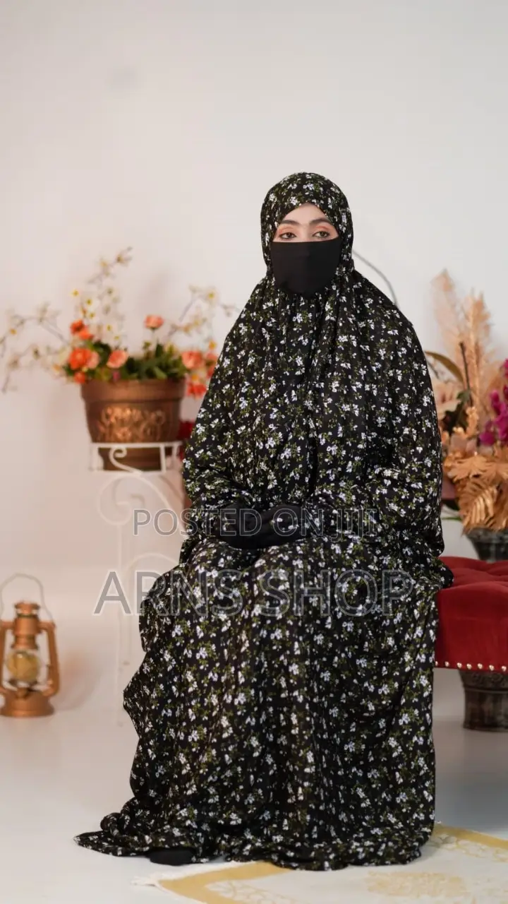 Salah Long Khimar