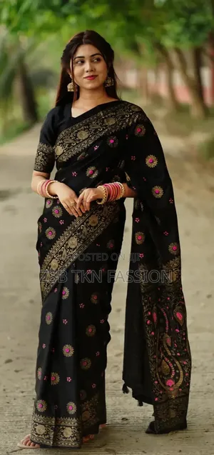 New Collection Saree With Blouse Piece Free
