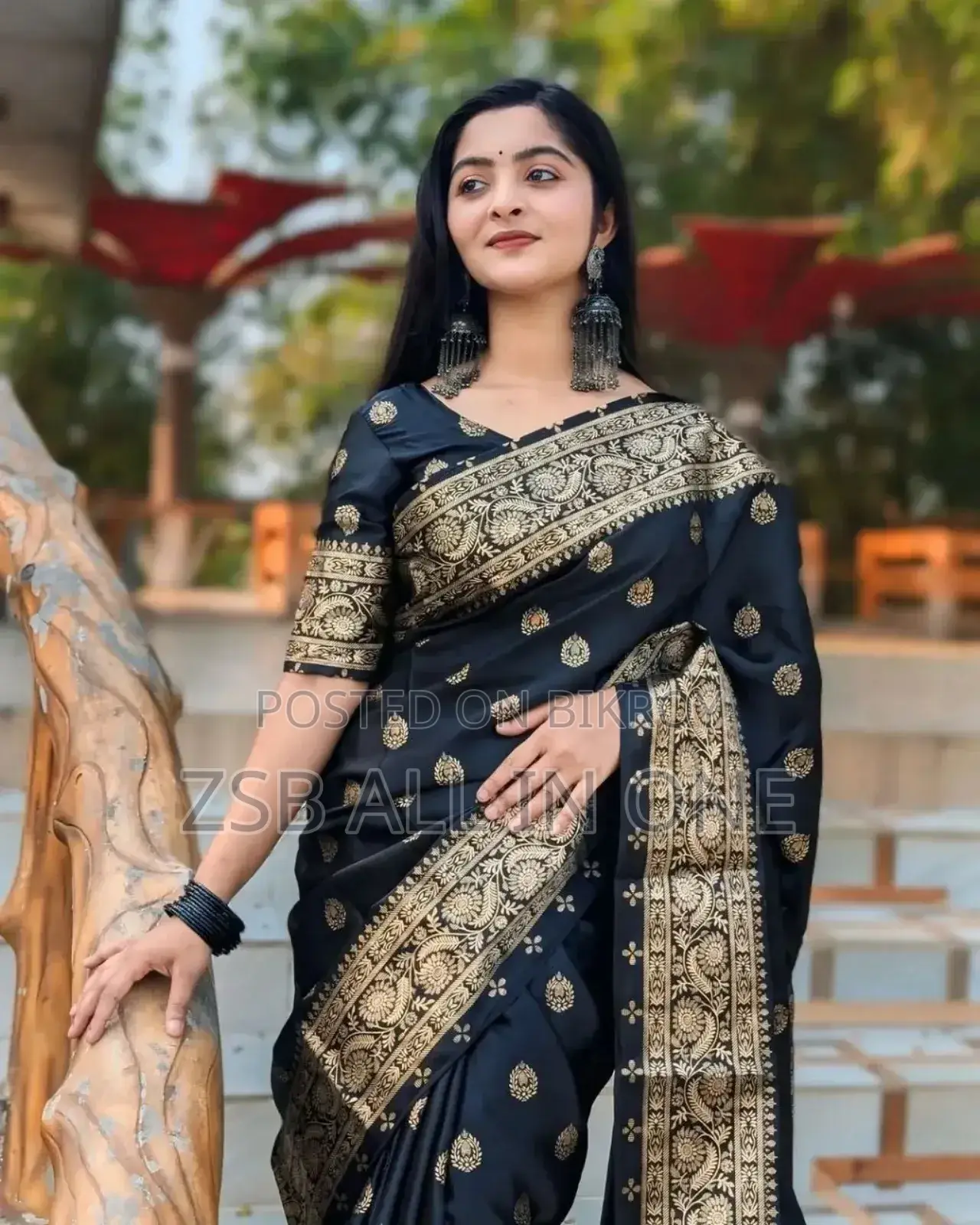 Hit Collection Saree With Blouse Piece.