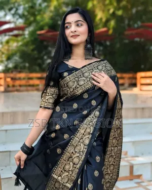 Hit Collection Saree Whit Blaus Pis.