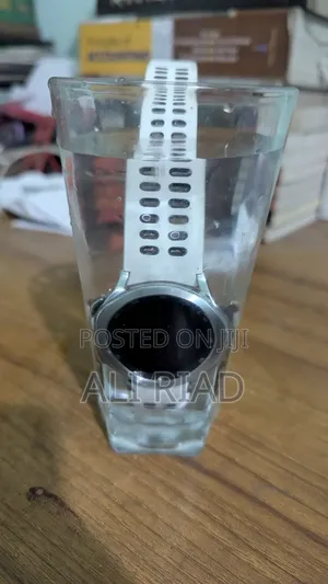 Photo - Samsung Galaxy Watch 4 Classic Silver 42mm