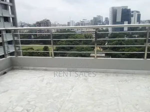 4bdrm Duplex in Gulshan for rent