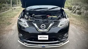 Nissan X-Trail 2.0 Petrol AWD 2014 Black