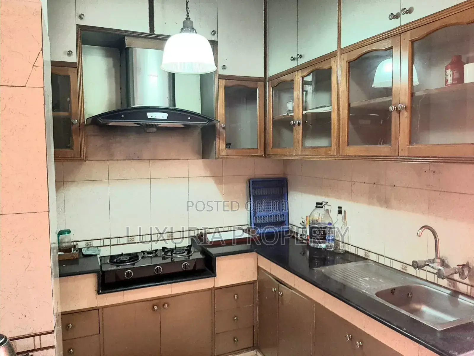 Furnished 4bdrm Apartment in Gulshan for rent