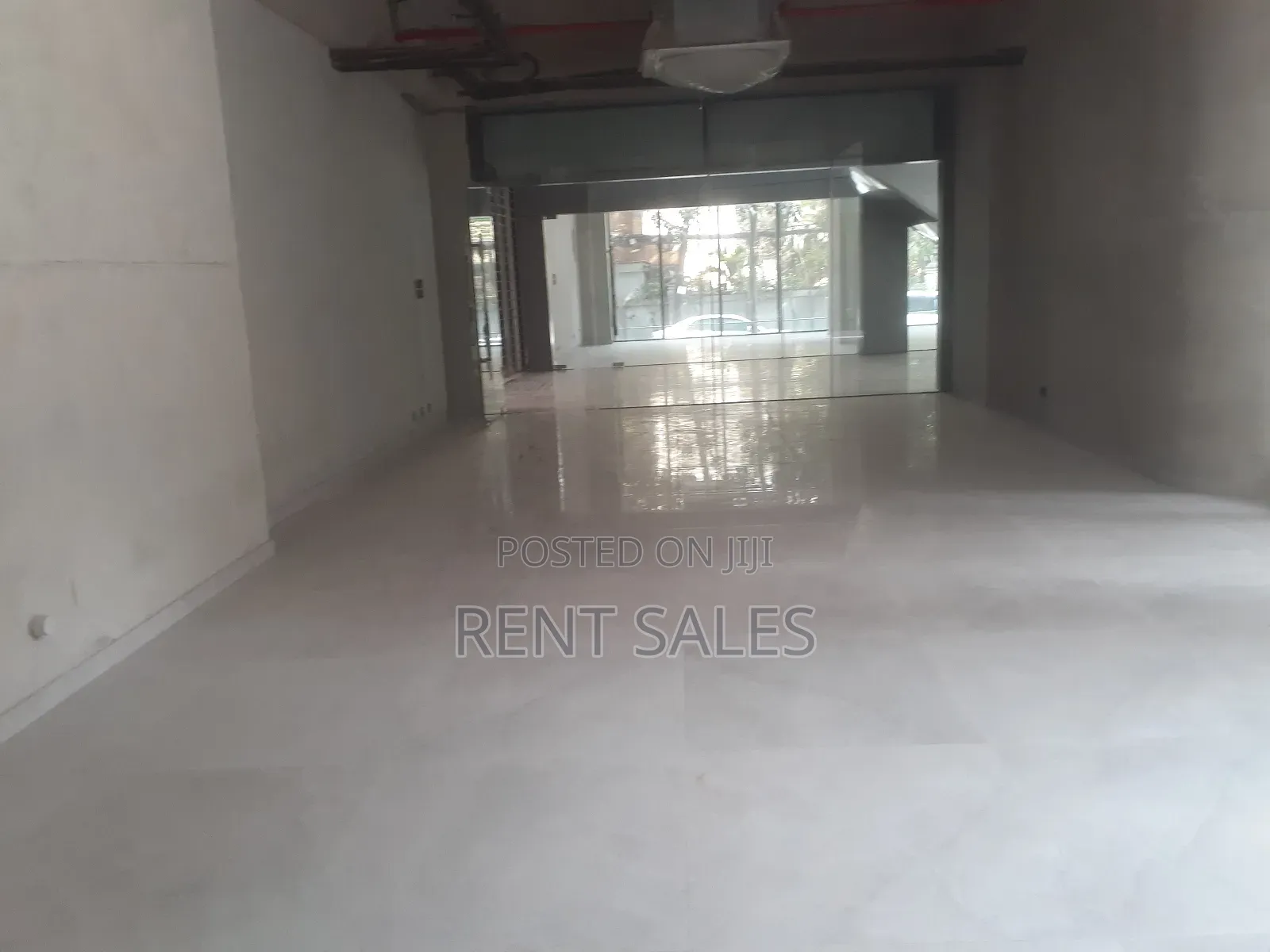 Full Commercial 3105 SQFT Office Space Rent