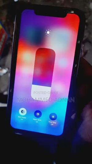 Photo - Apple iPhone XR 128 GB Red