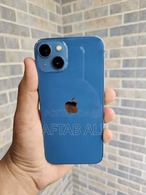 Photo - Apple iPhone 13 128 GB Blue