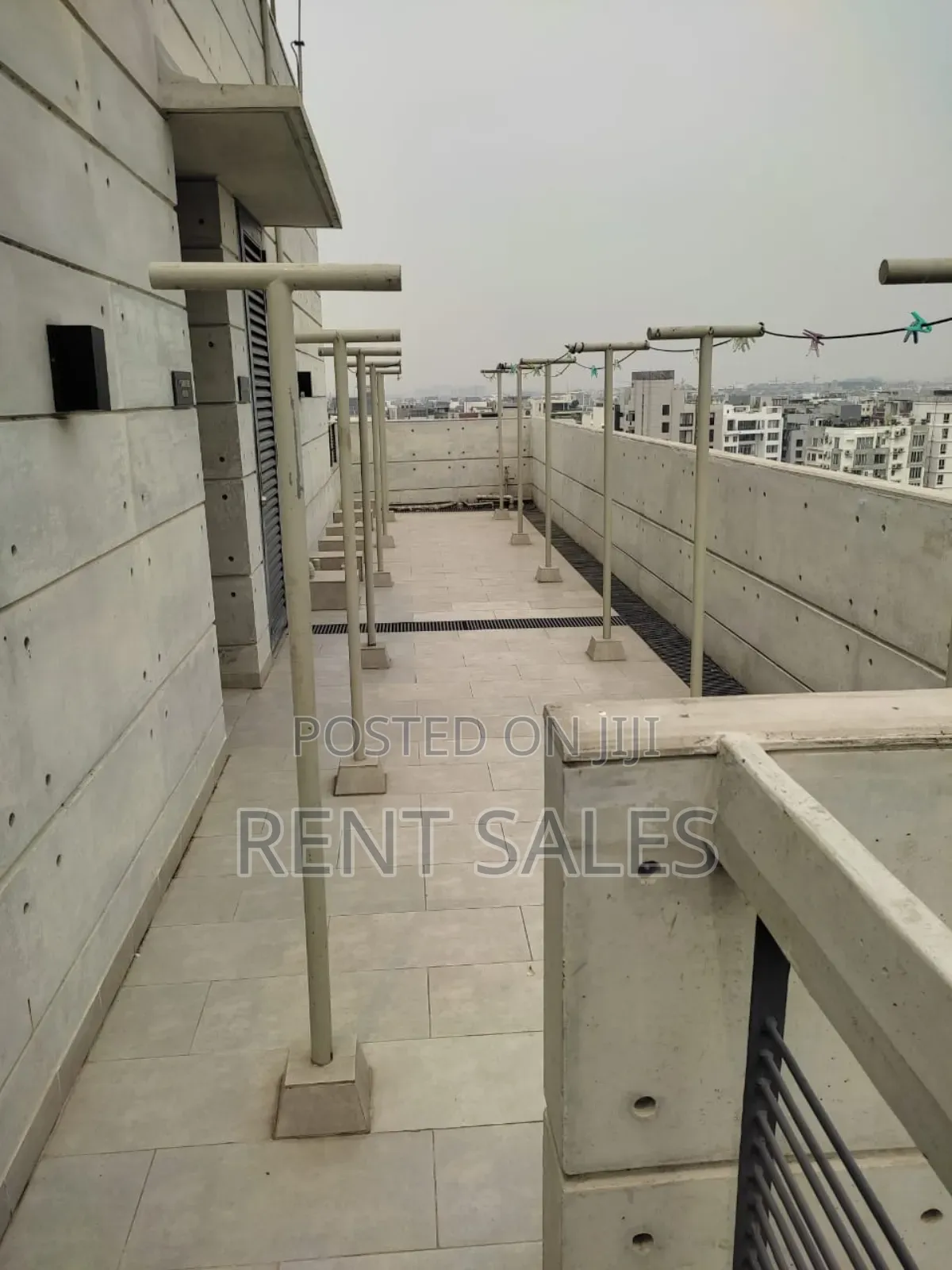 Furnished 4bdrm Apartment in Baridhara for sale