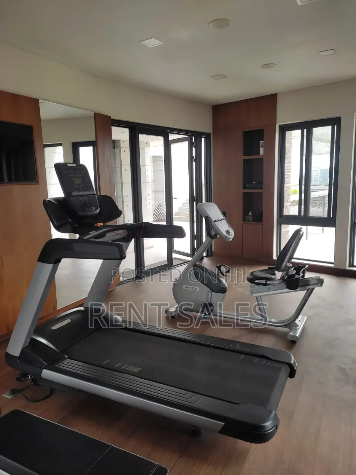 Furnished 4bdrm Apartment in Baridhara for sale
