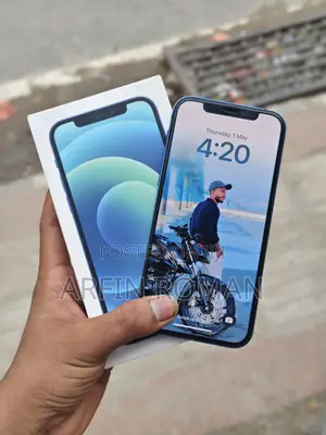 Photo - Apple iPhone 12 64 GB Blue