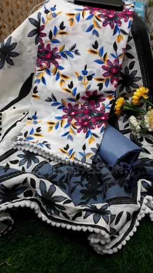 Aari Work Cotton Three-Pis.