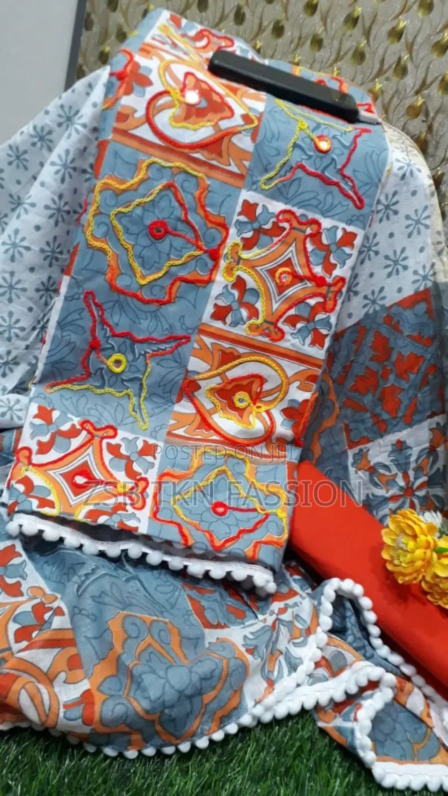 Aari Work Cotton Three-Pis.