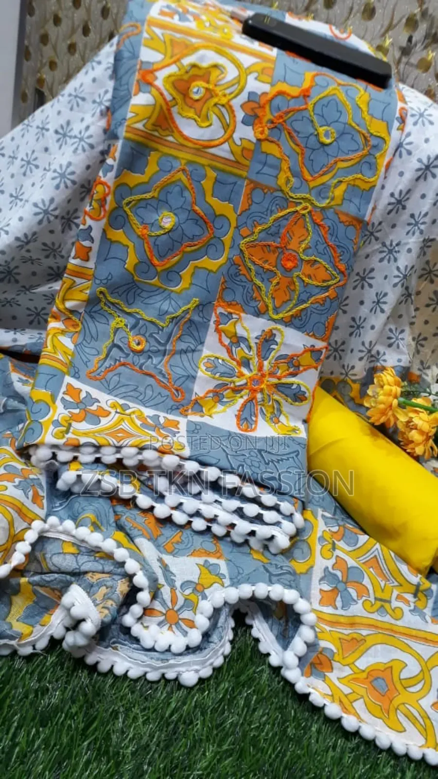 Aari Work Cotton Three-Pis.