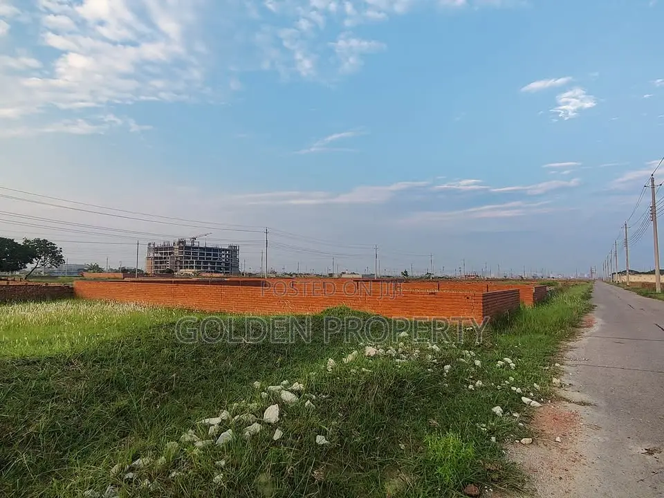 7.5 Katha, Block - M, Plot Sale Bashundhara R/A