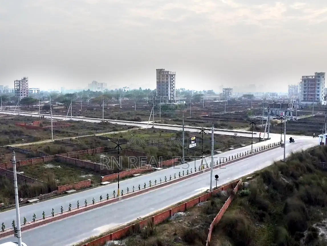 P Block, 3+3=6 Katha, North , Plot Sale, Bashundhara R/A