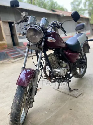 Photo - Hyosung 125/250 2003 Red