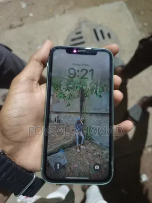 Photo - Apple iPhone 11 128 GB