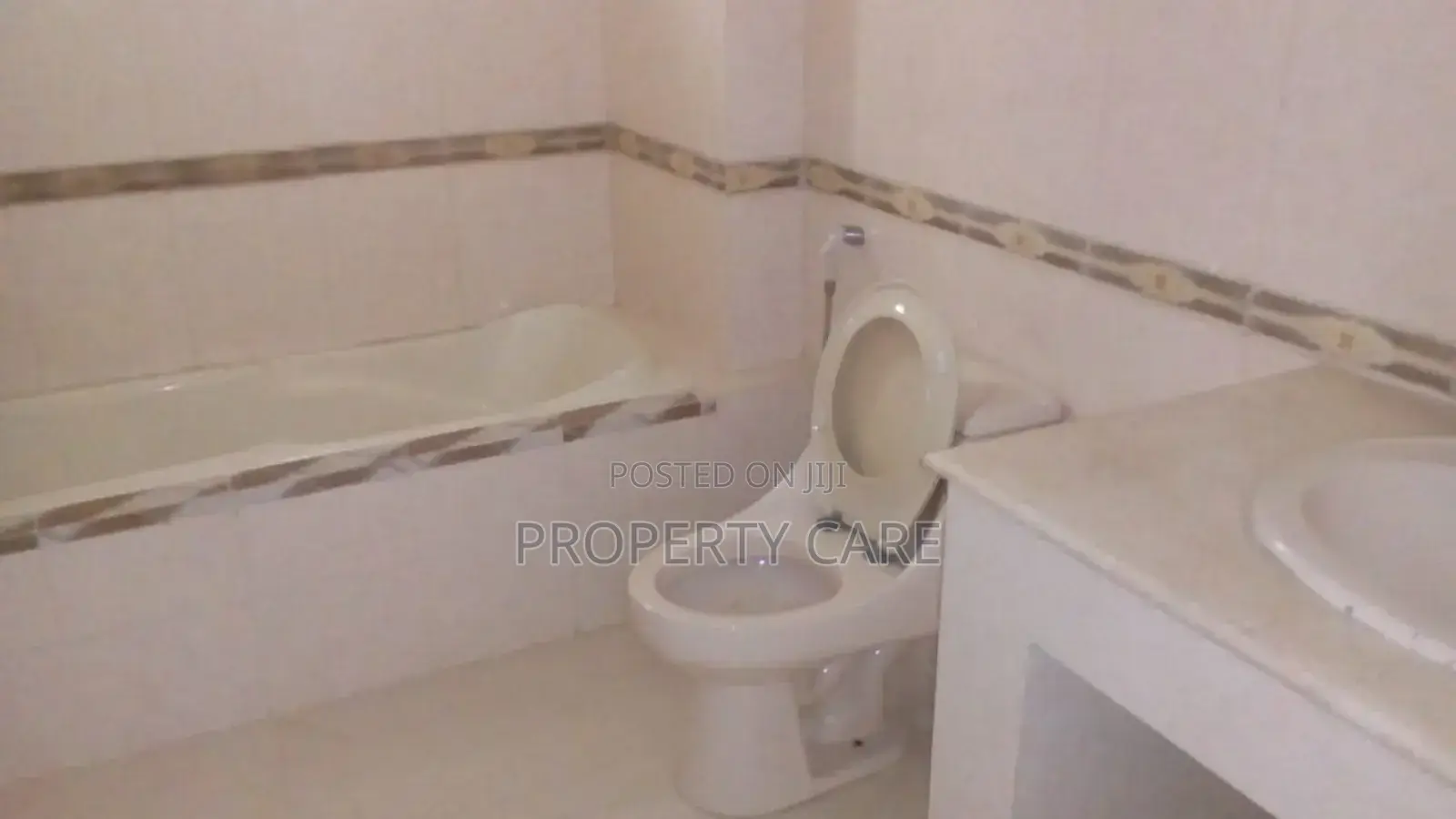 3bdrm Apartment in Dhaka, Gulshan for sale