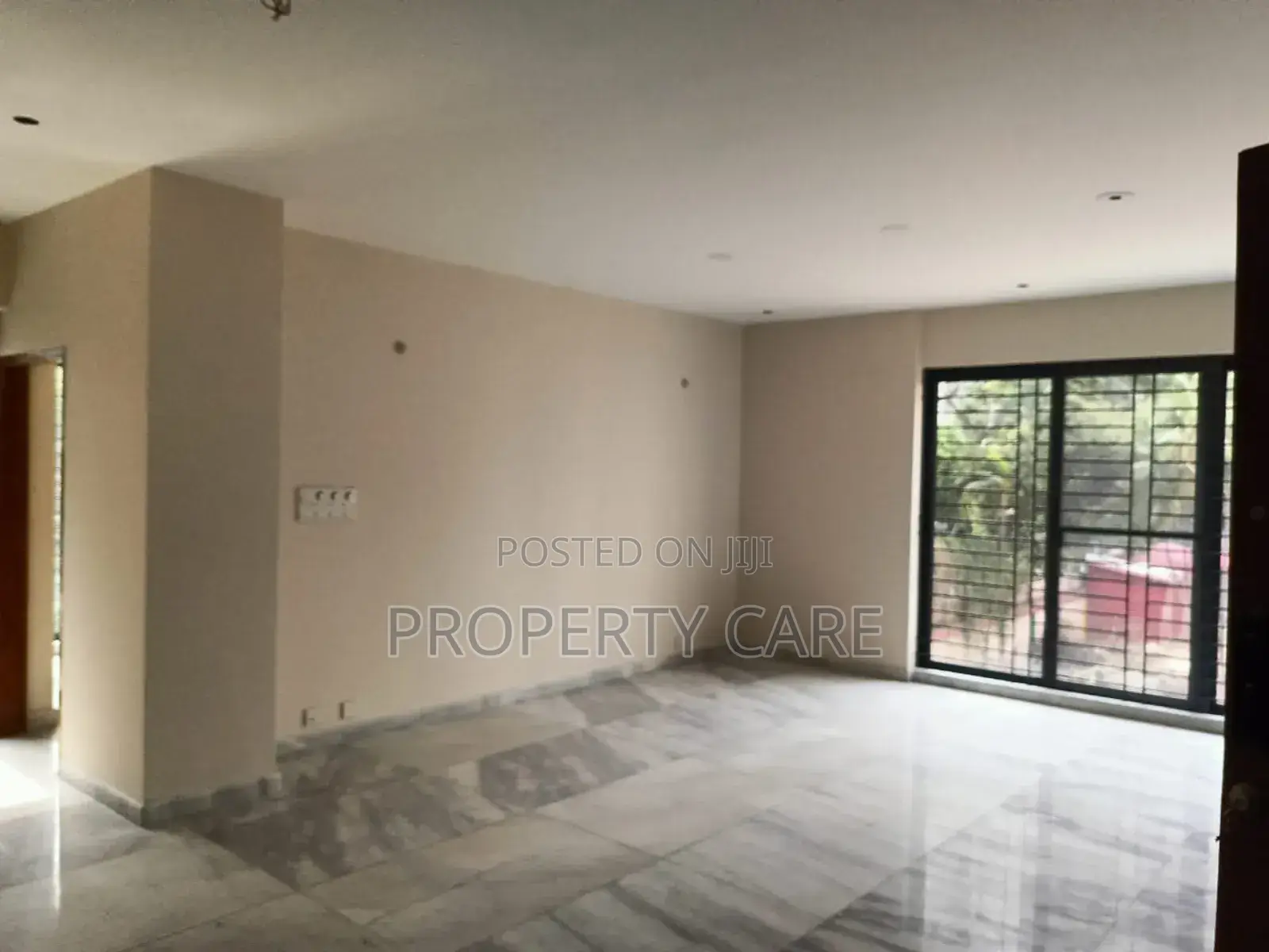 4bdrm Apartment in Dhaka, Gulshan for sale