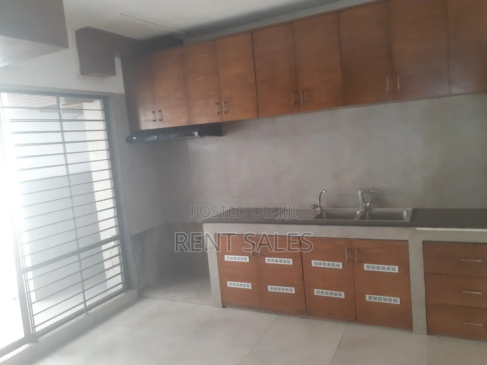 4bdrm Apartment in Gulshan for rent