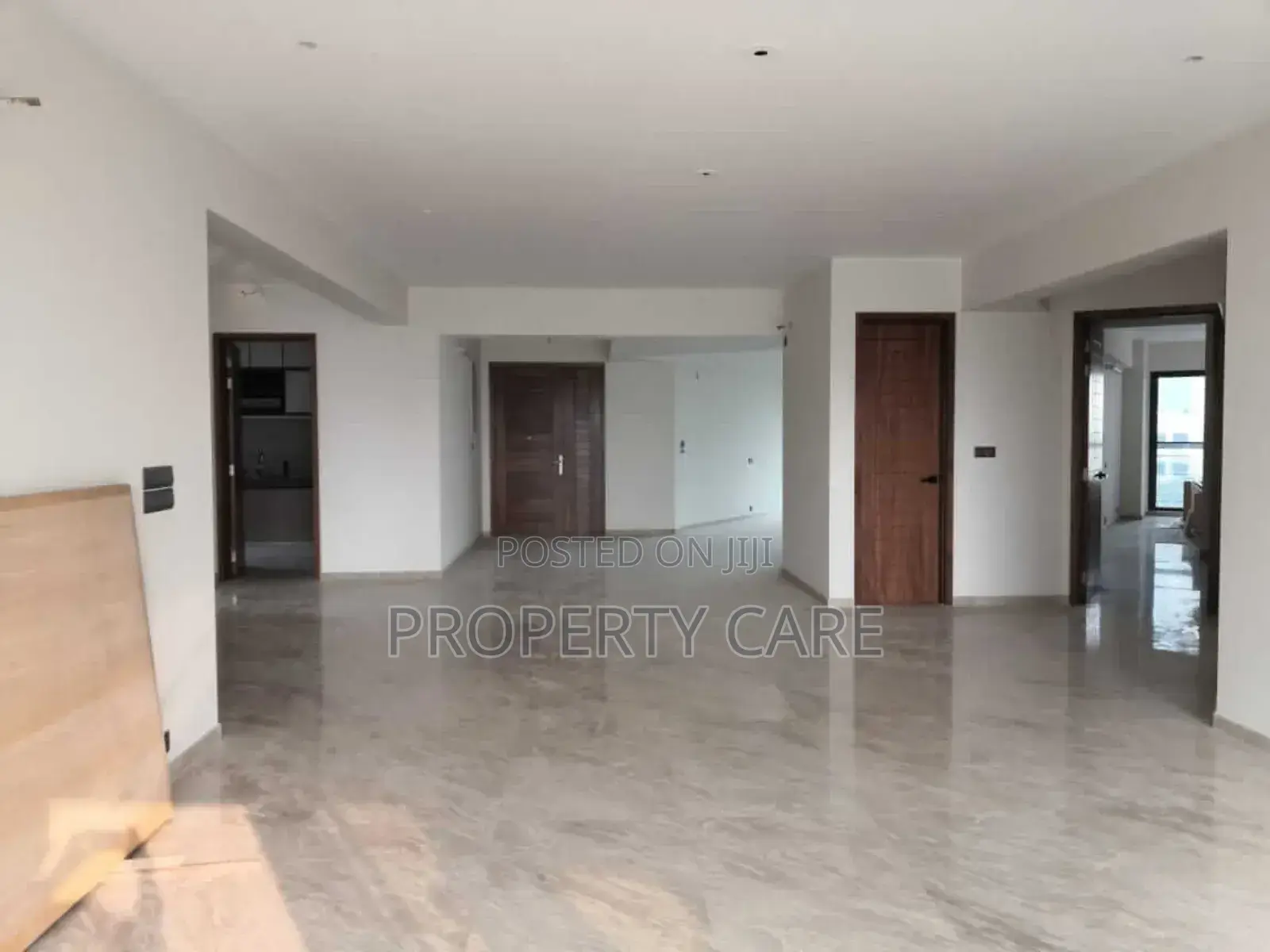 4bdrm Apartment in Dhaka, Gulshan for sale