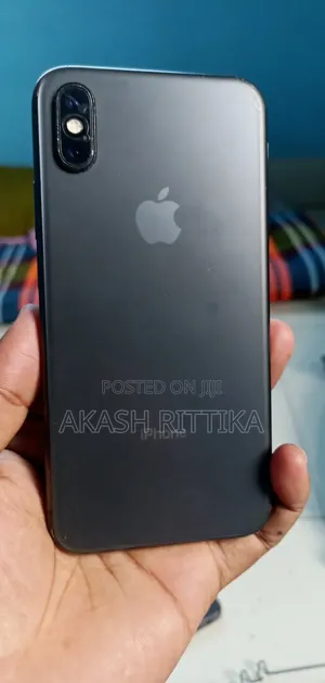 Photo - Apple iPhone XS 256 GB Black