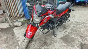 Photo - Honda Hornet 2019 Red