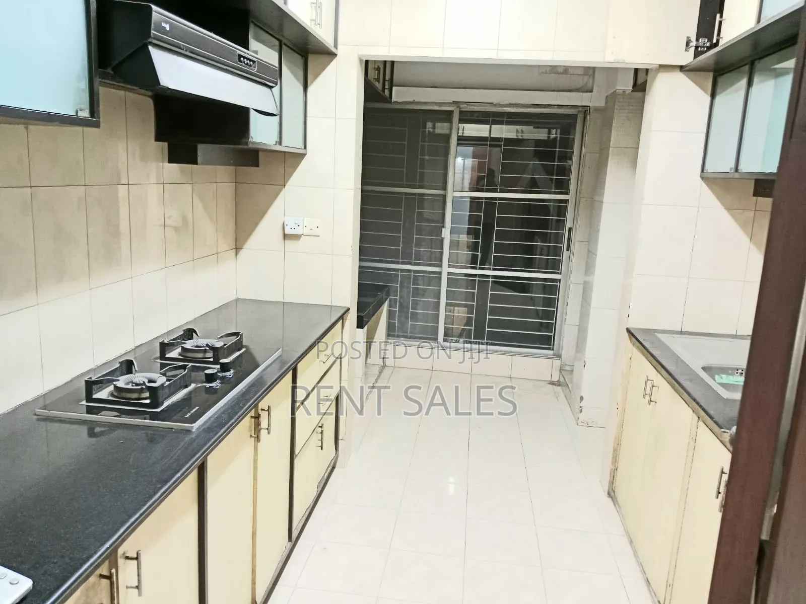 3bdrm Apartment in Gulshan for rent