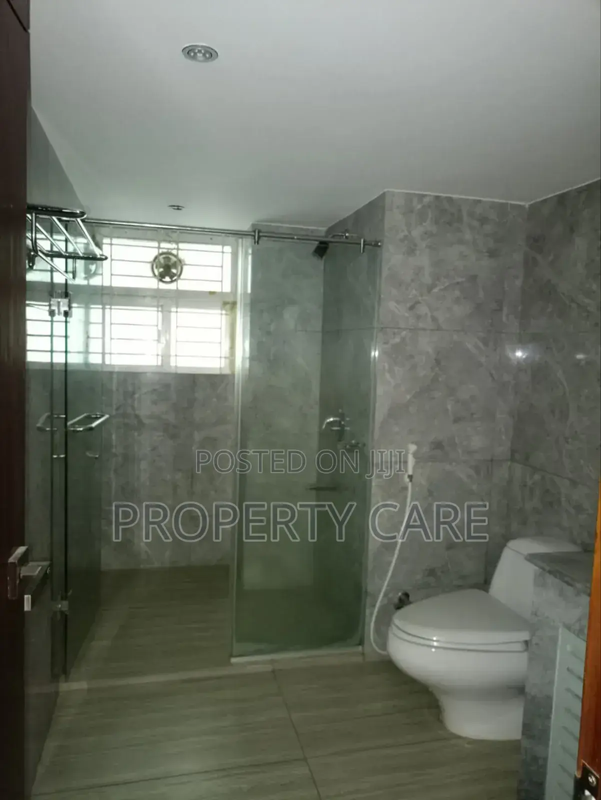 4bdrm Apartment in Dhaka, Gulshan for rent