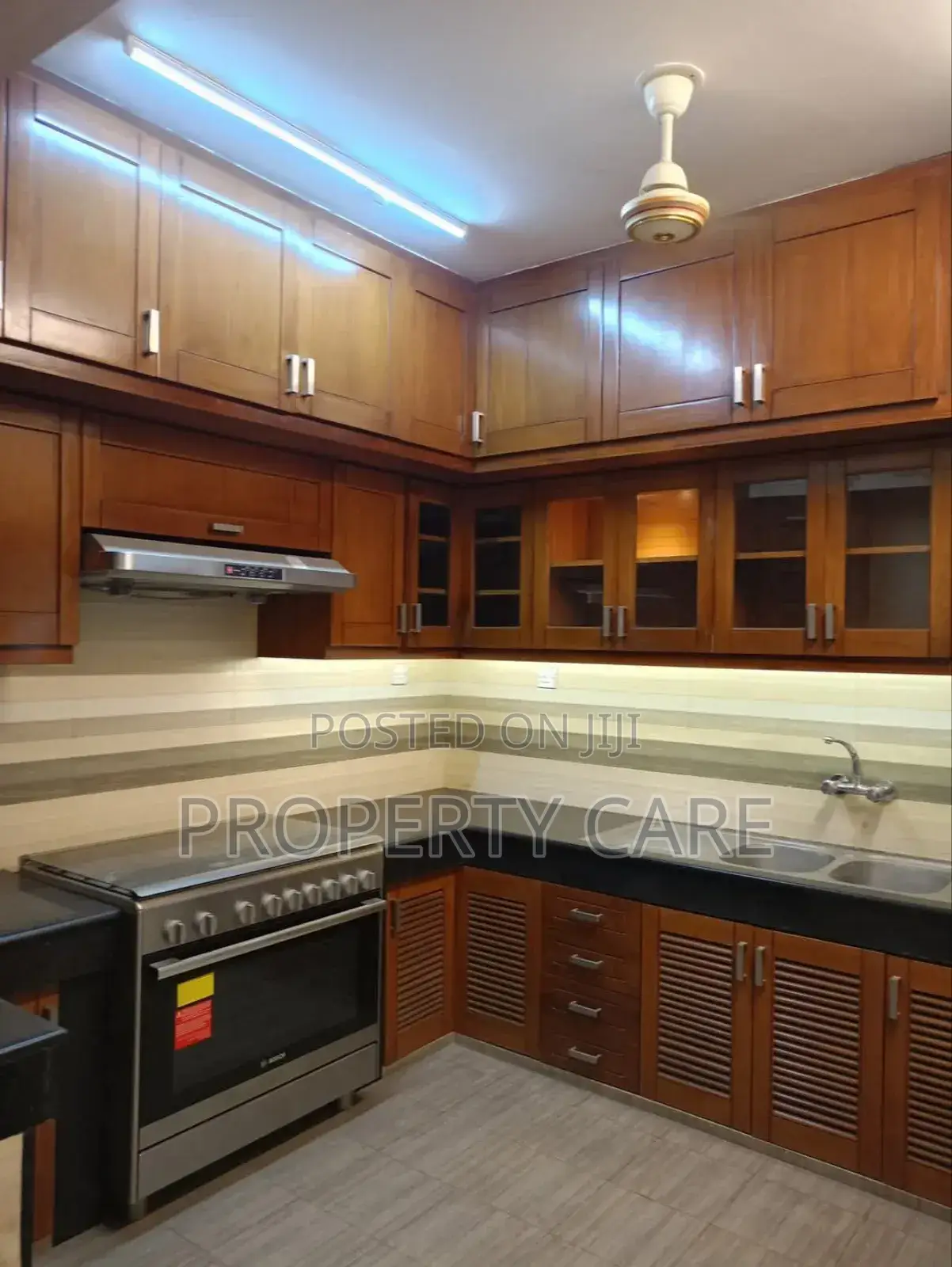 4bdrm Apartment in Dhaka, Gulshan for rent